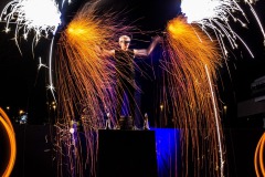 Pyro-Coals-zwei-Ebenden-Show-m
